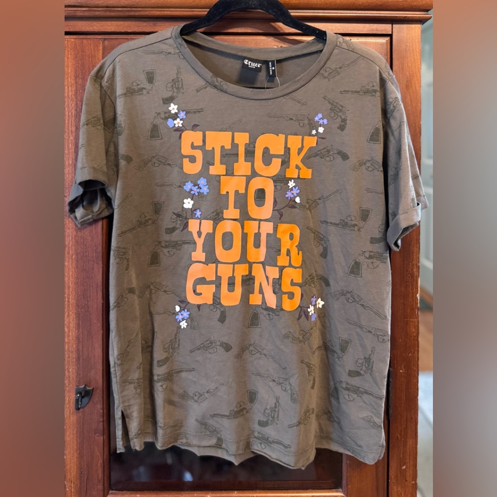 Cruel Denim NWT Women's Short Sleeve Tee - Olive with Orange and Purple Design